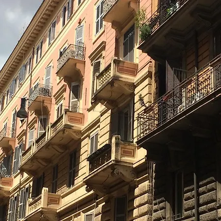 Casa Vacanza Colosseo-3